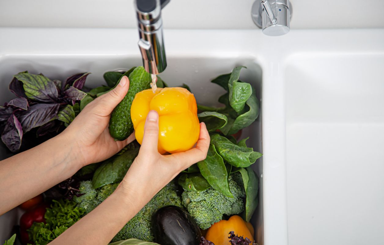 wash vegetable before storage